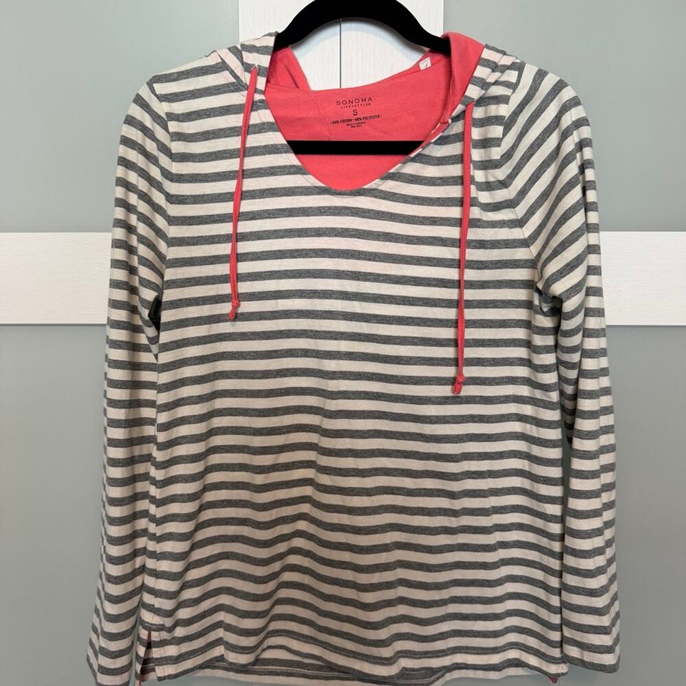 Sonoma Life + Style Gray & White Striped Hoodie Size Small Coral Lined Pullover